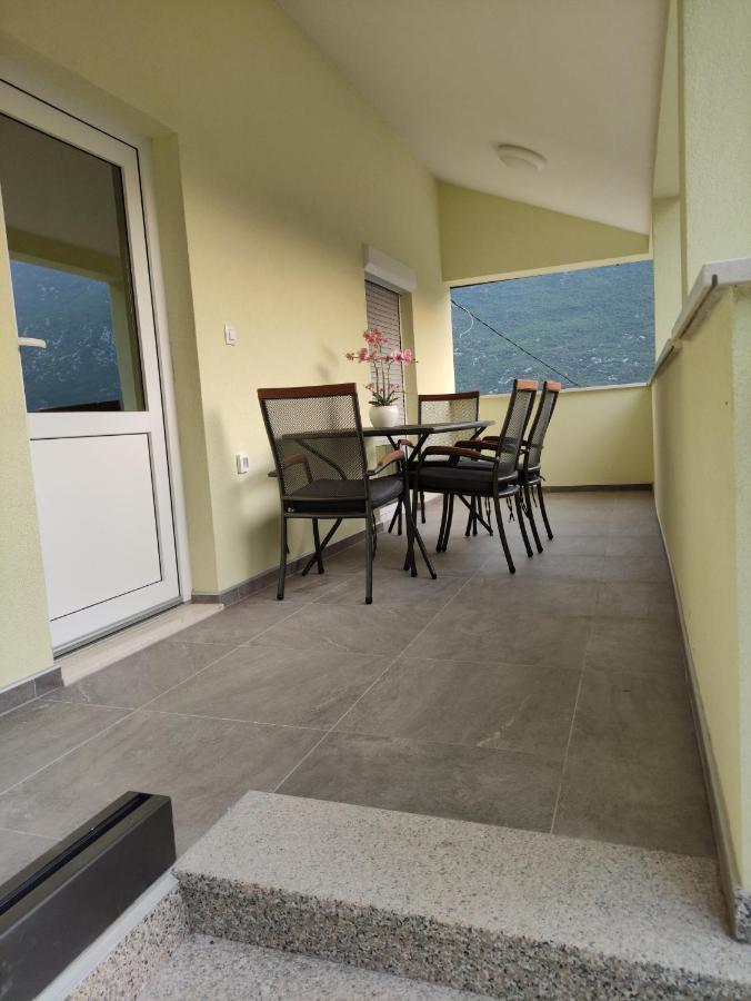 Mira 2 Daire Zagvozd Dış mekan fotoğraf