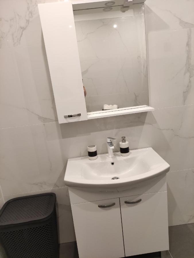 Mira 2 Daire Zagvozd Dış mekan fotoğraf